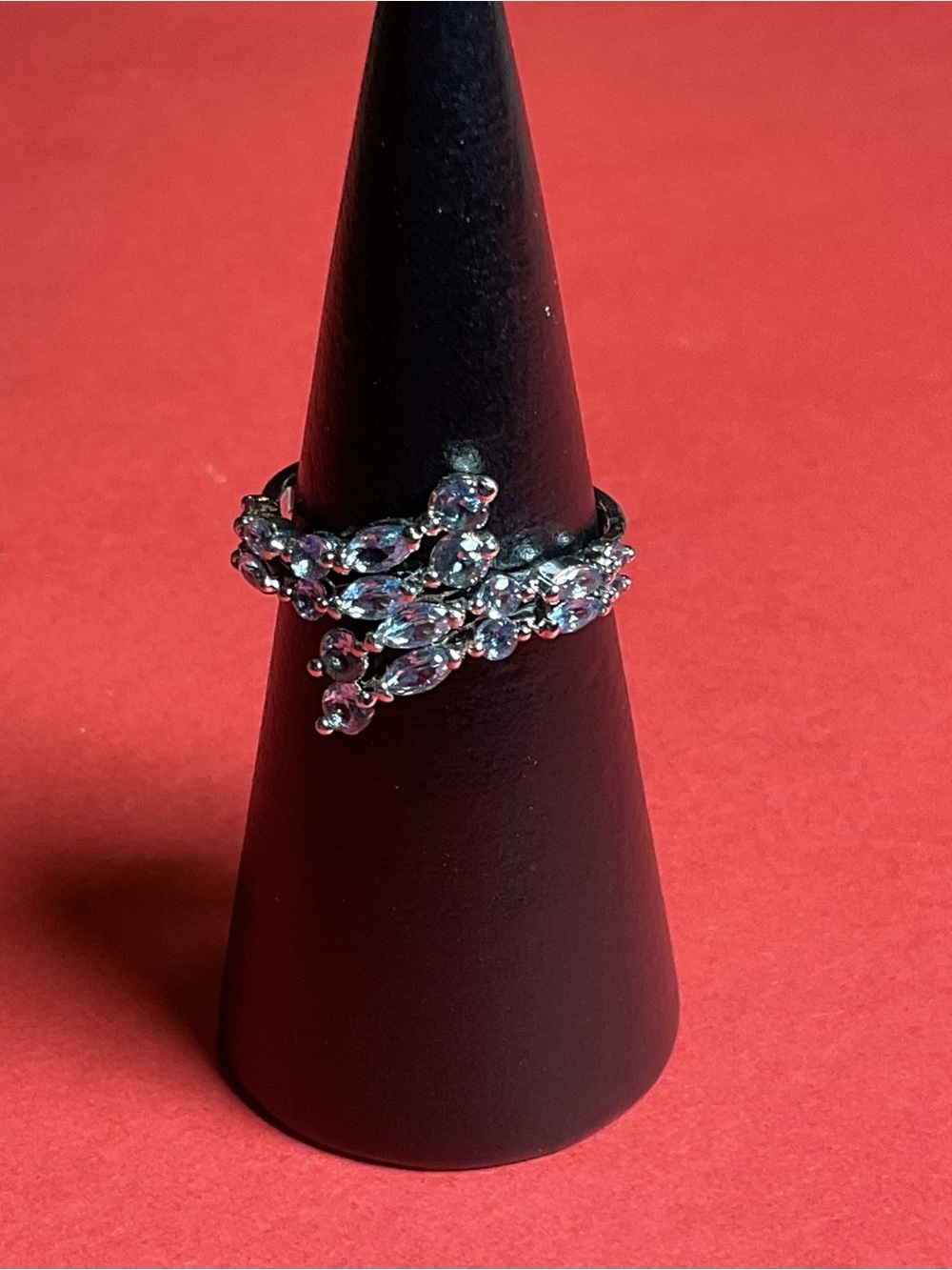 Bomb Party RG42432 “Glimmer of Glamorous” Cubic Zirconia Rhodium Size 9 Ring NWT